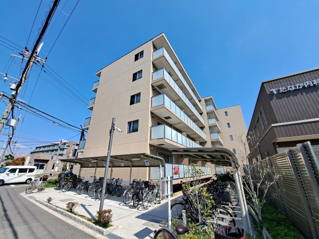 レジェンダリー甲子園浦風町の外観