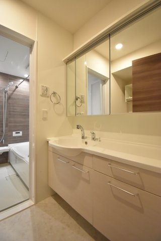 ザ・バンダイの洗面所