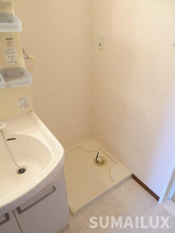 熊本市中央区黒髪６丁目のアパートの洗面所