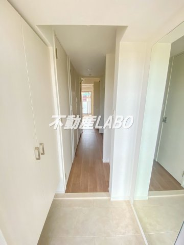 レオンコンフォート難波クレアの玄関