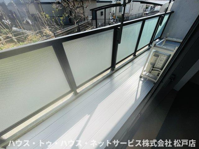 エクシード二ツ木A棟のバルコニー