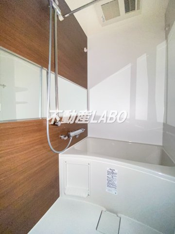 レオンコンフォート難波クレアの浴室