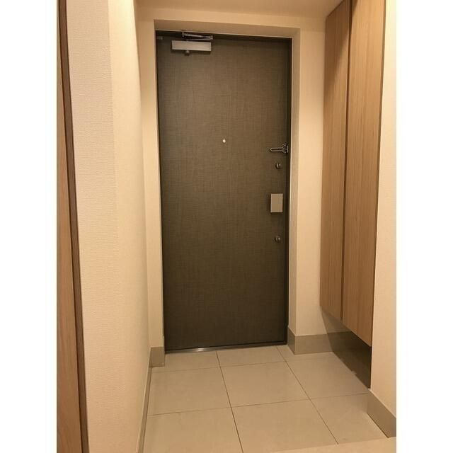 ベラスウィータ原宿の玄関