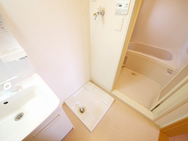 アプリコット（奈良市）の設備|室内洗濯機置き場