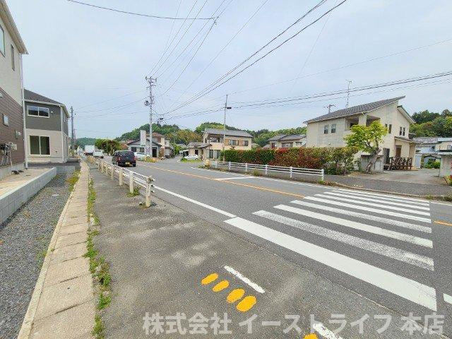 【新築戸建】　いわき市仁井田町第2　全5棟の前面道路含む現地写真|北側14.0ｍ公道