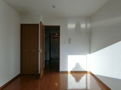 【洋室】 | リヴェール泉大津