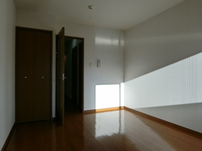 【洋室】 | リヴェール泉大津