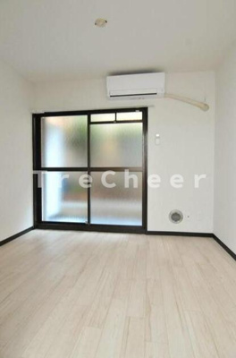 【洋室】 | メゾンドアビルテ