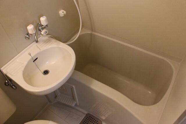 フルーヴ23の浴室