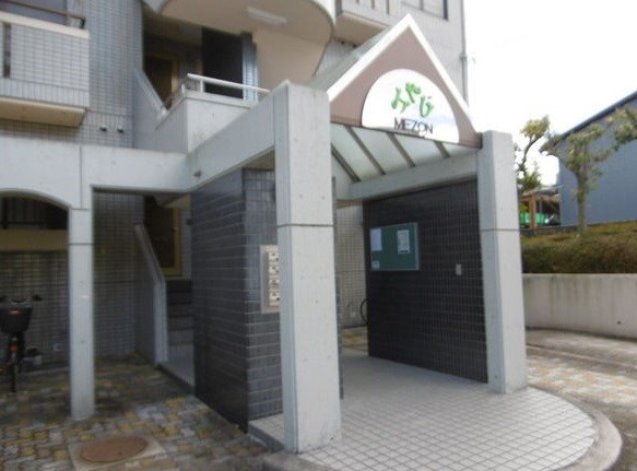 メゾンみやびのエントランス