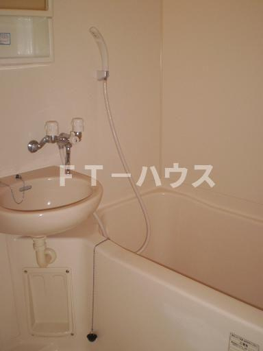 オアーゼ東船橋の浴室