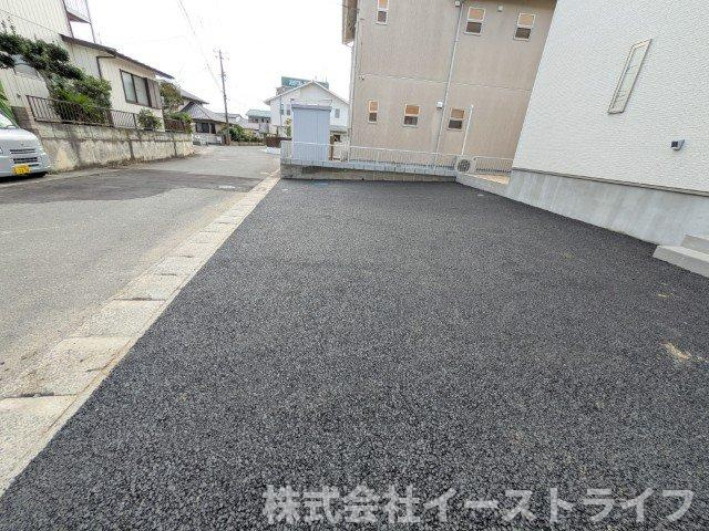 【新築戸建】いわき市泉玉露第5　全2棟の駐車場|2号棟写真　カースペースです（3台駐車可能）