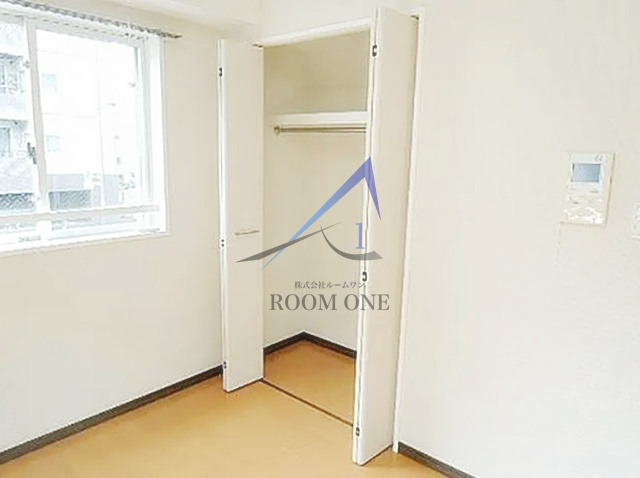 アンデパンダンの洗面所|収納です。