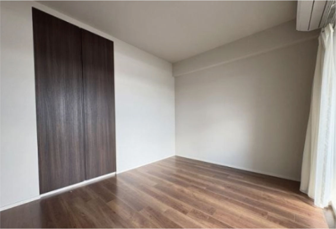 ローレルコート京都北野の洋室