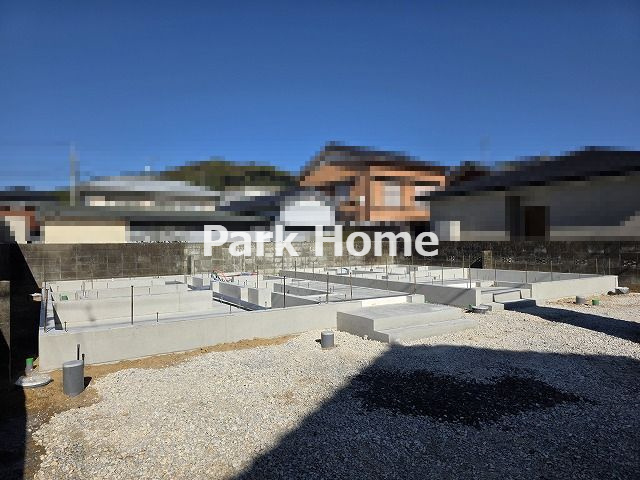 高知市介良-中野団地3号地-新築戸建ての外観|2025.11月：建築中（2区画全体）