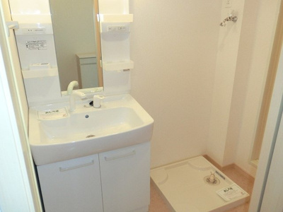 【洗面所】 | スカイハイツＡ | 収納スペース豊富です
