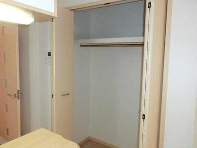 【収納】 | スカイハイツＡ | ゆったりとスペースのある洗面所