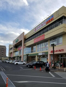 スーパーアルプス羽村店まで784m