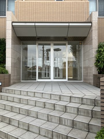 ルイシャトレ鷺沼ヒルトップコートのエントランス|Entrance