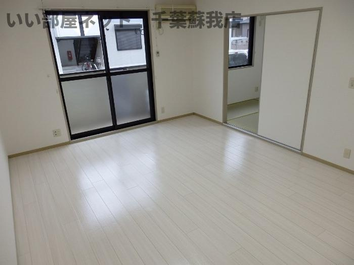 マルシェの居間・リビング|ゆったりとした居間です