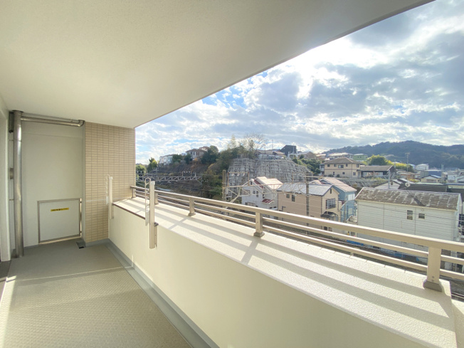 【バルコニー】 | BELISTA衣笠駅前弐番館