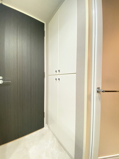 【収納】 | BELISTA衣笠駅前弐番館 | 洗面室にはリネン庫があり収納豊富。