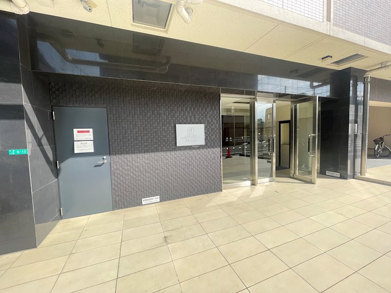 エステムコート難波サウスプレイスVエレージュのエントランス|ゆとりのあるエントランスです