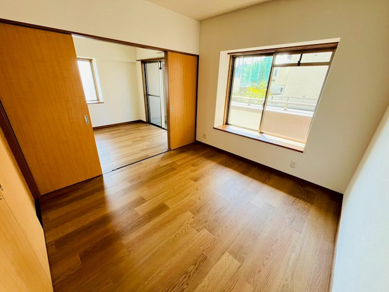 VINCENTE黒髪の内装