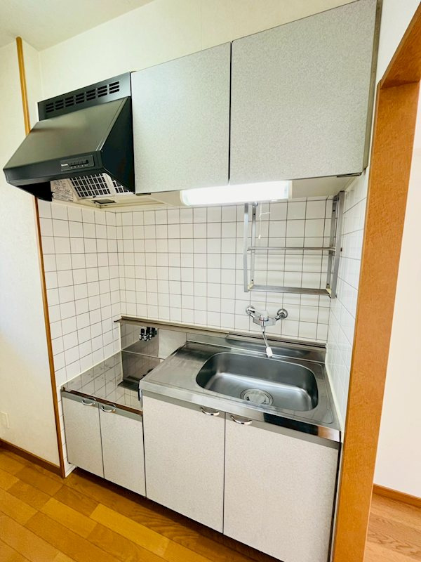 VINCENTE黒髪のキッチン