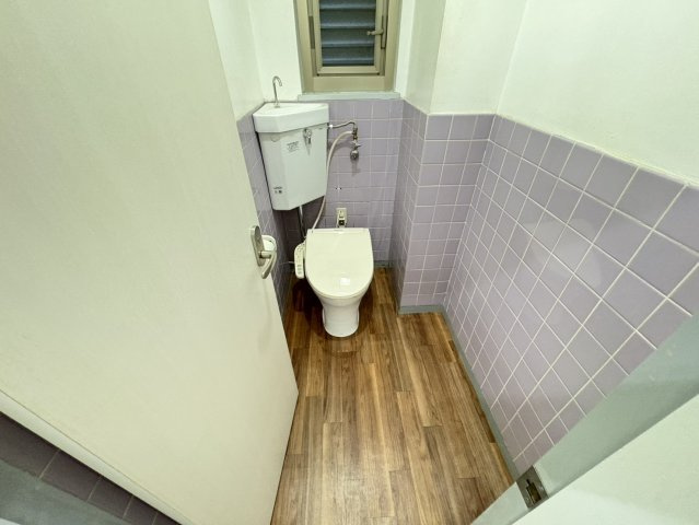 山晃社ビルのトイレ