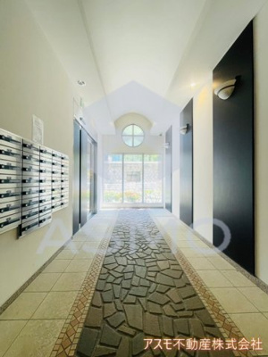 【エントランス】 | アリス・マナーガーデン谷町