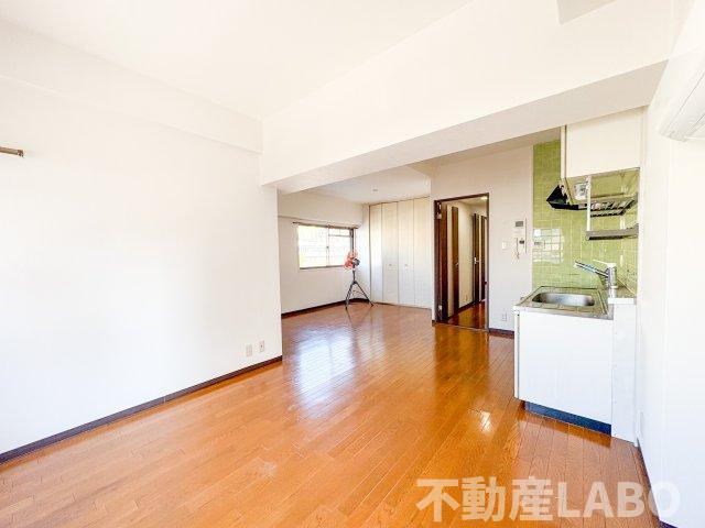 アルボール西道頓堀の居間・リビング