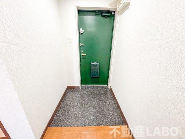 アルボール西道頓堀の玄関