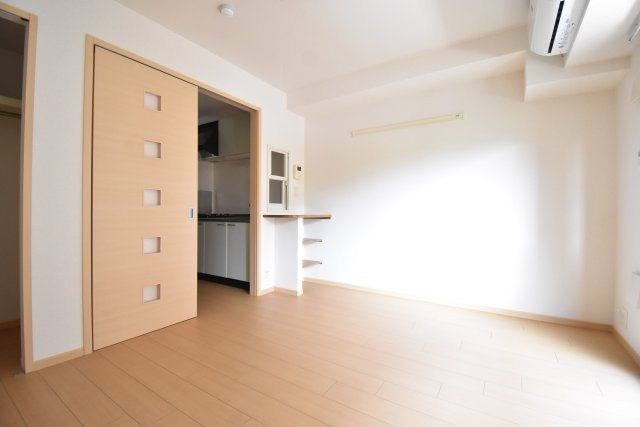 ジュネスO.C.U－Ⅱの居間・リビング