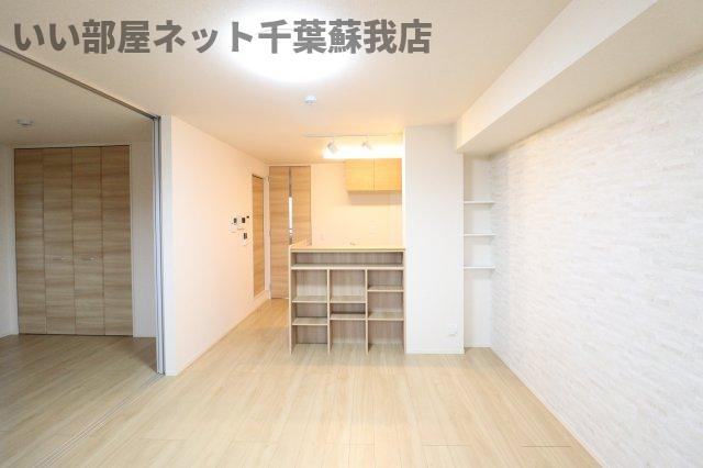 GMコート　Bの居間・リビング|ゆったりとしたリビングです