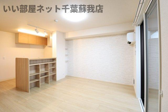 GMコート　Bの居間・リビング|ゆったり過ごせる居間です