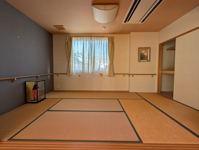 津山市二宮　デイサービス跡の和室|畳コーナー
