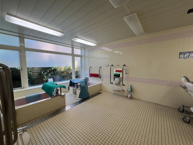 津山市二宮　デイサービス跡の浴室