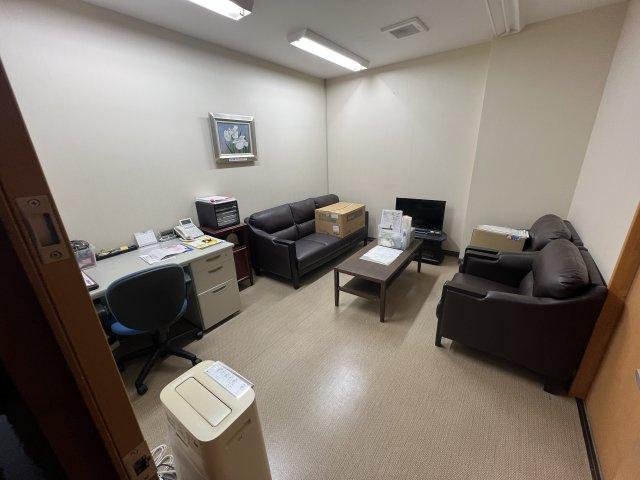 津山市二宮　デイサービス跡の内装|2階　応接室