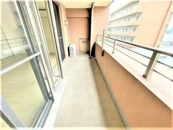 ベレーサ鶴舞公園のバルコニー