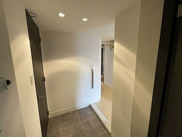 ベレーサ鶴舞公園の玄関