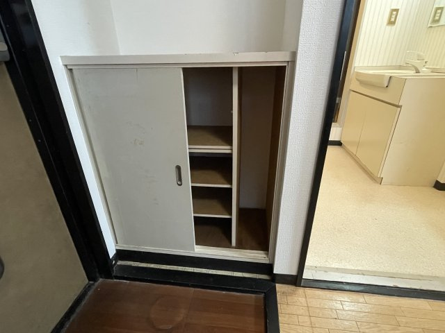 グロリィハイツの収納