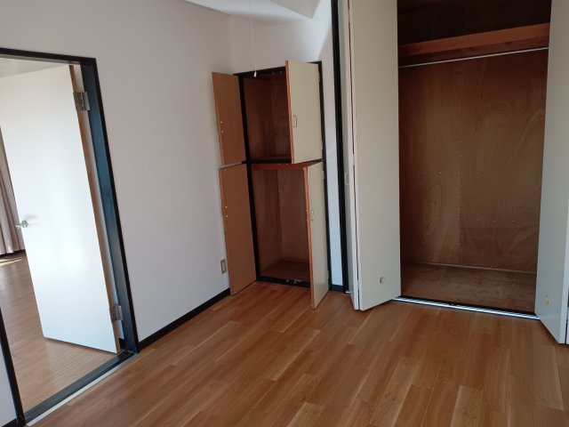 グロリィハイツの収納