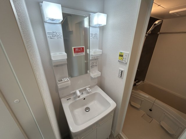 J-Maison蕨Ⅱの独立洗面台