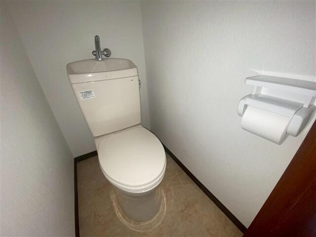 山崎ビルのトイレ