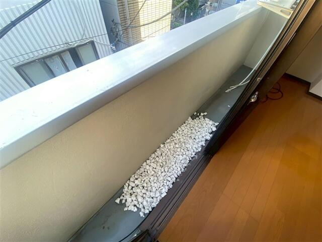 山崎ビルのバルコニー