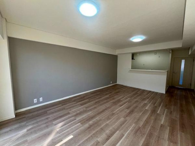 【居間・リビング】 | サンロイヤル箕面コスモ1号館