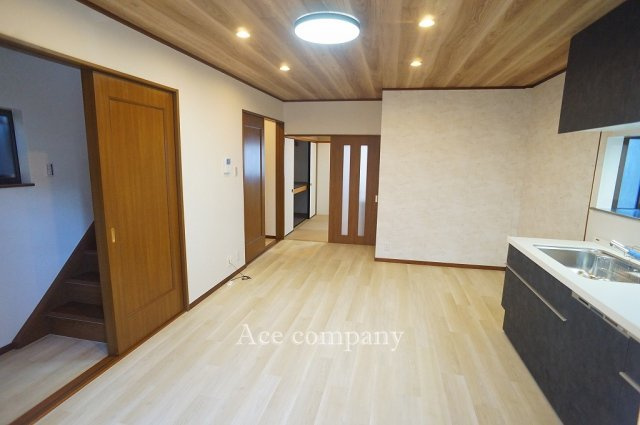 【居間・リビング】 | 八尾市宮町1丁目 | 【LDK：11帖】