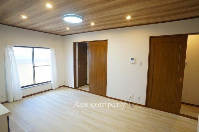 【居間・リビング】 | 八尾市宮町1丁目 | 【LDK：11帖】