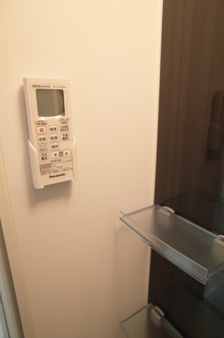 【浴室】 | マ・メールロア大和田 | 浴室乾燥機はこちらのリモコンで操作！